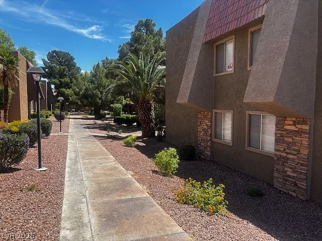 5044 River Glen Dr #148 — Photo 24
