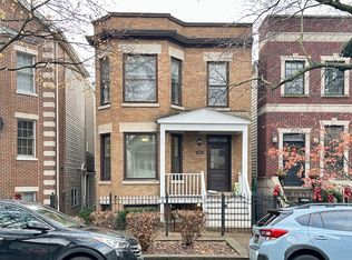 1721 W Nelson St #F2, Chicago, IL 60657