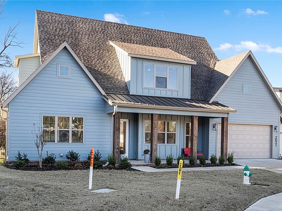 2nd image of 2035 Dutton Pl