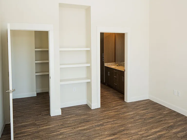 Magnolia Lofts on Vickery — Photo 22
