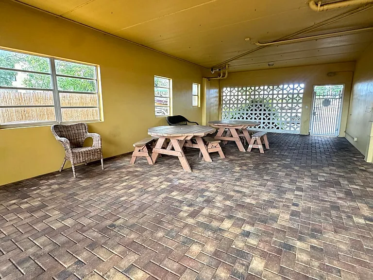815 Middle River Dr #110 — Photo 13