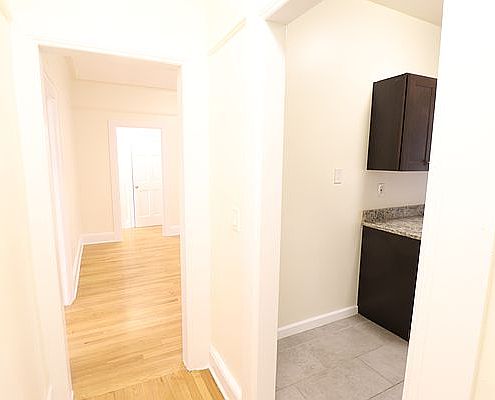 3rd image of 8714 129th St APT 2E