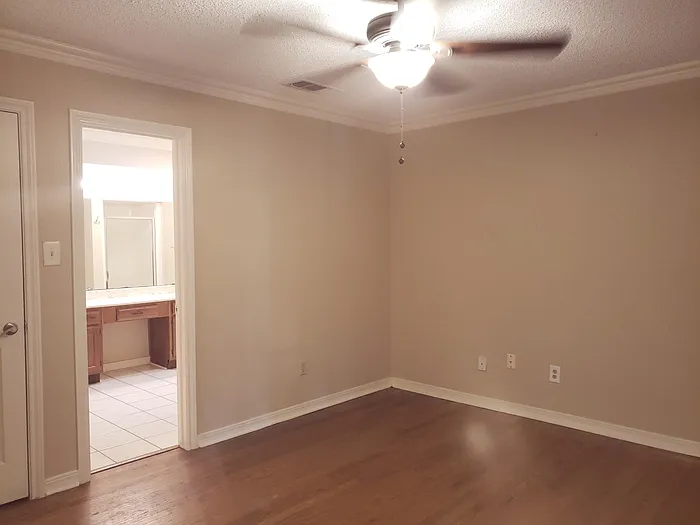 2217 Rockwood Dr — Photo 19