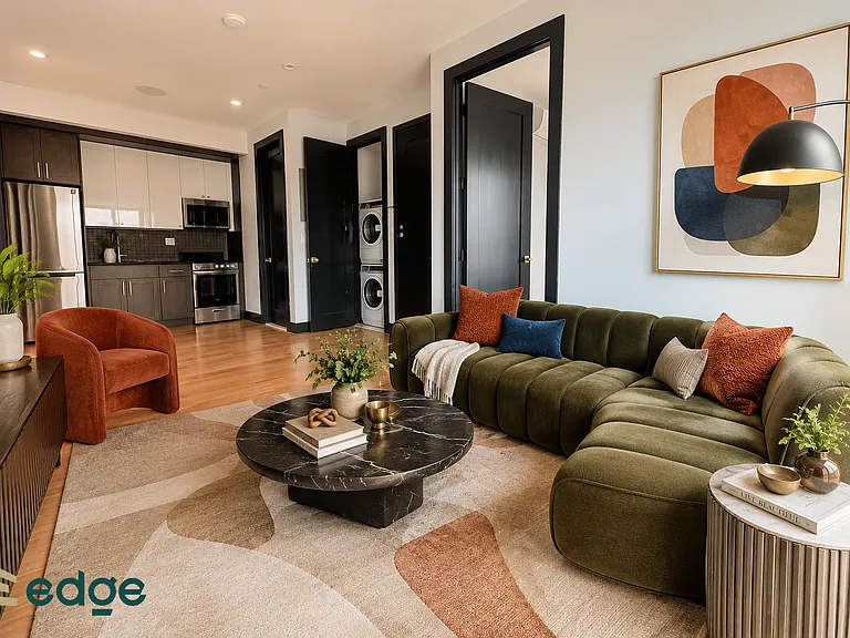 561 4th Ave #2B — Photo 1