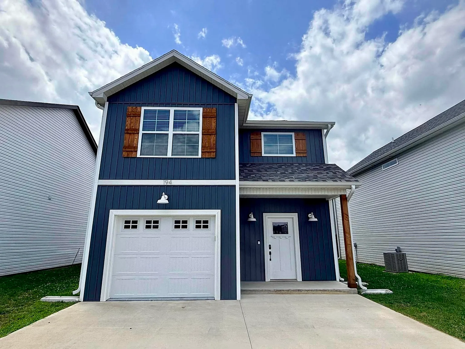 3 bed, 2.5 bath, 1532 sqft, $1,895 — Photo 1