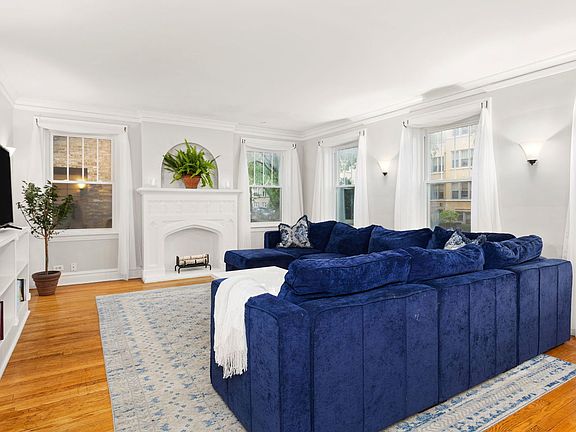 4th image of 814 Dobson St #1W