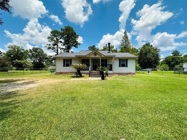 17001 Valley Ln, Conroe, TX 77306