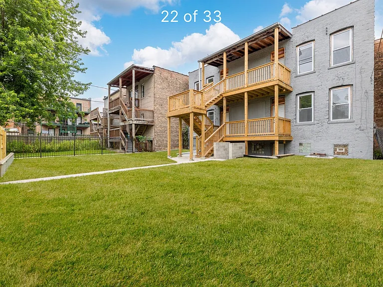 1421 E 69th Pl #1A — Photo 30