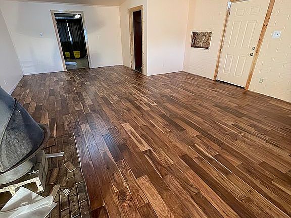 5th image of 1325 E Tamarisk Dr