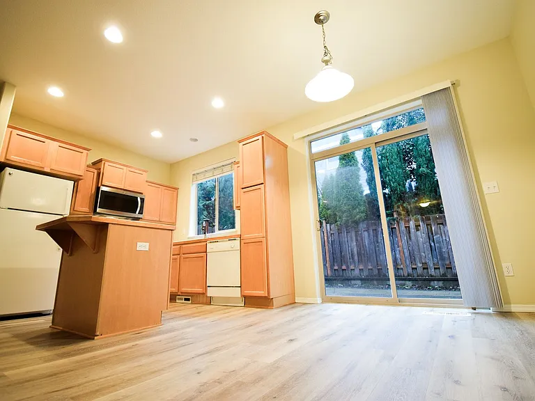17461 SW Rose Petal Ln — Photo 6