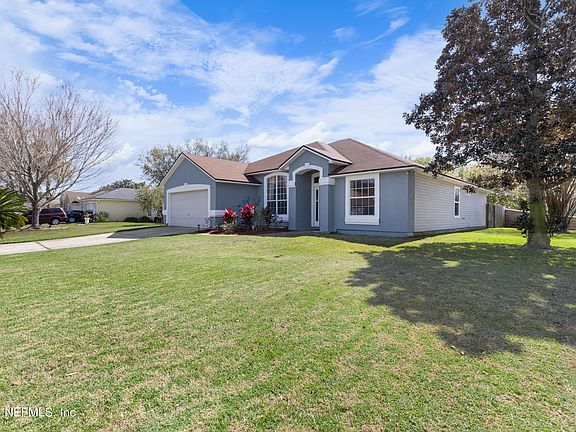 3rd image of 12328 BENTON HARBOR Drive S