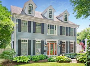 751 McKinley Ave, Geneva, IL 60134