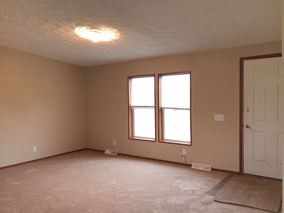 13591 Declaration Ct Eagle MI | Zillow