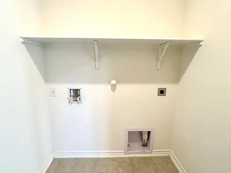 15352 Electra Cir — Photo 18