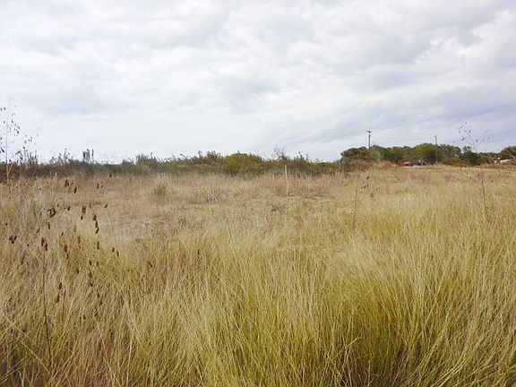 3rd image of 10392 Us Highway 190 E
