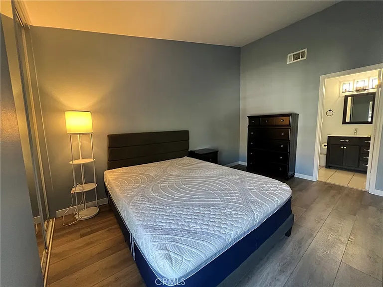 271 Chaumont Cir — Photo 10