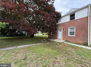 175 Riverview Dr, New Castle, DE 19720
