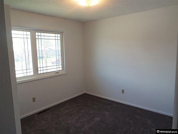 5th image of 2890 Herrington Dr