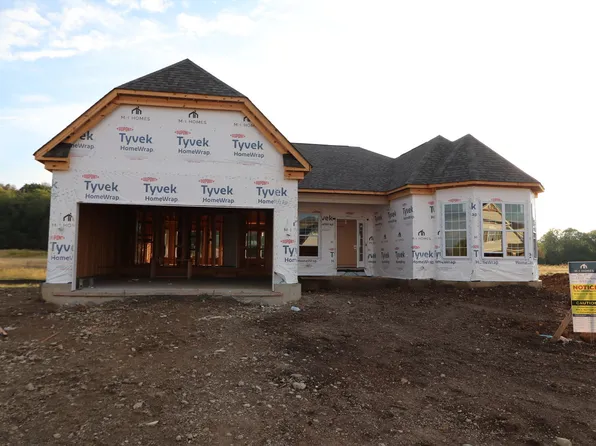 2833 Sky Crossing Dr, Dayton, OH 45434