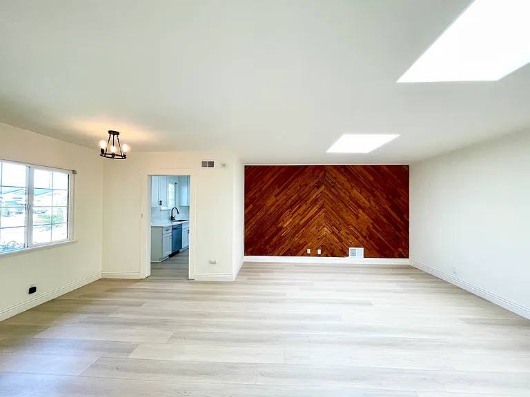 13708 Purche Ave — Photo 6