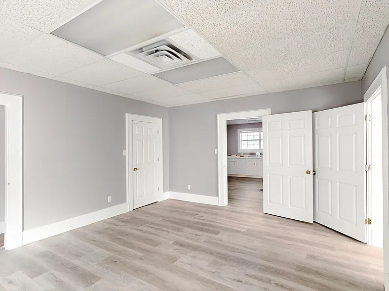 409 W Main St — Photo 15