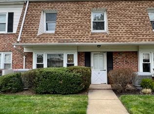 32 Burnham Ct, Scotch Plains, NJ 07076