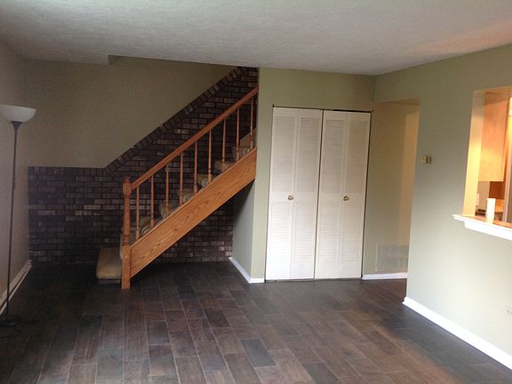 2nd image of 736 Whitesail Dr