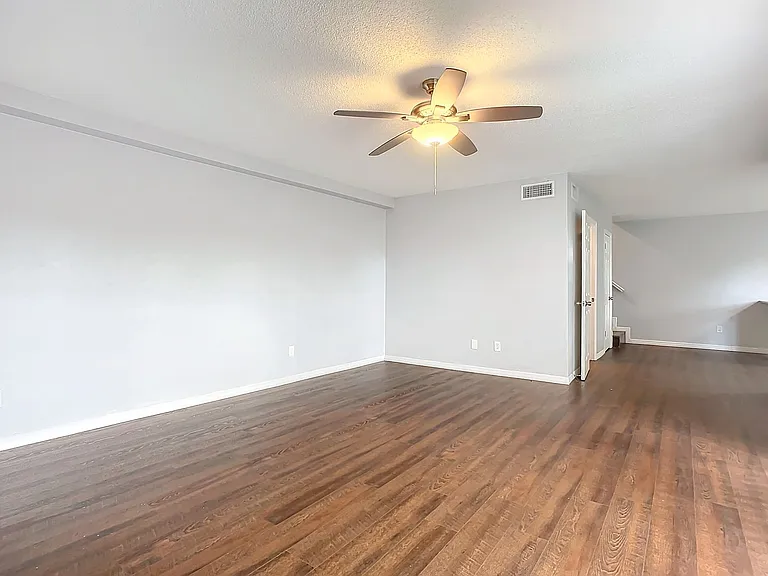 164 Sweetgum Ln — Photo 8