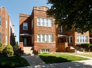 4820 W Roscoe St #2, Chicago, IL 60641