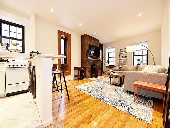 2nd image of 255 W 22nd St APT 2C