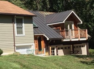 (Undisclosed Address), Leesburg, VA 20175