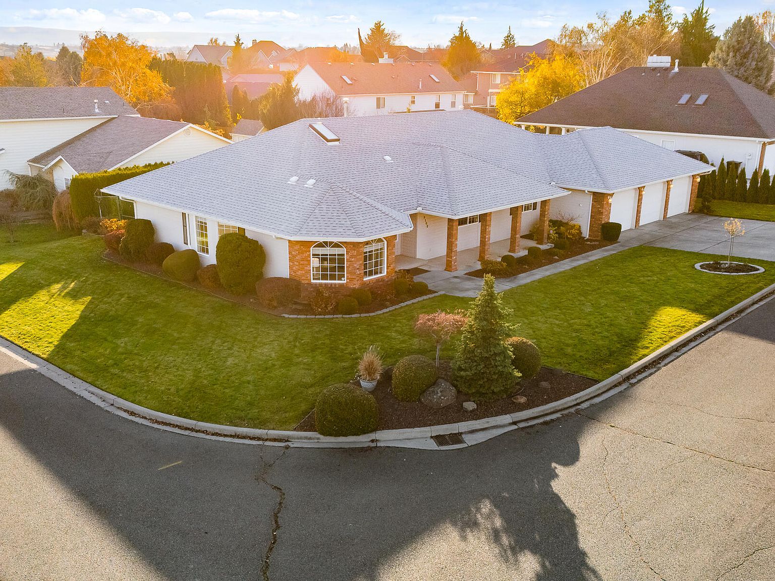 9102 W Barge St, Yakima, WA 98908 | Zillow
