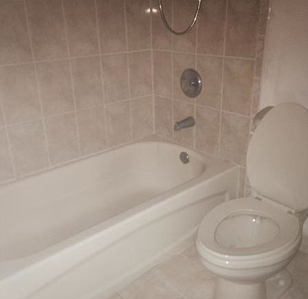 3rd image of 2610 NE 3rd Dr Unit 103