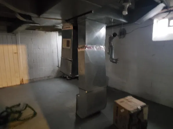 11465 Rossiter St, Detroit, MI 48224