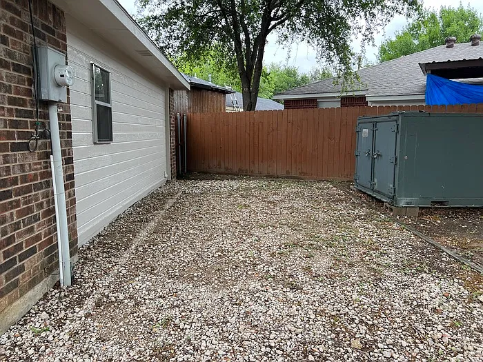 1007 Shaw St — Photo 32