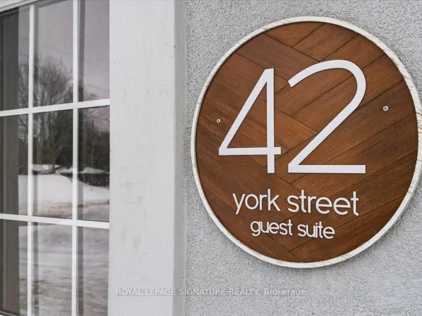 42 York St, Prince Edward County, ON K0K 2T0