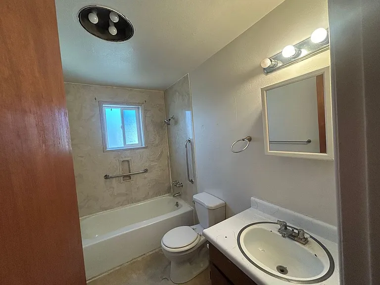 1501 Arthur St #2 — Photo 7