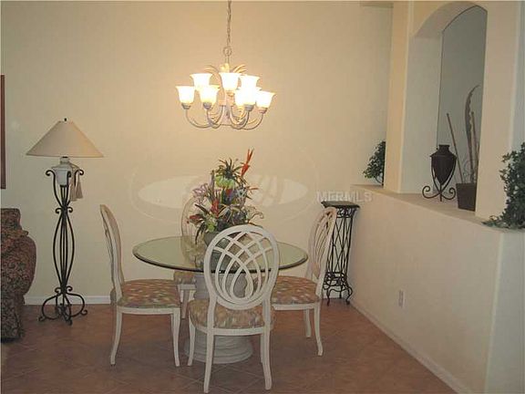 5th image of 9456 Forest Hills Cir