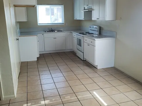 2224 Primrose Ave #10, Vista, CA 92083