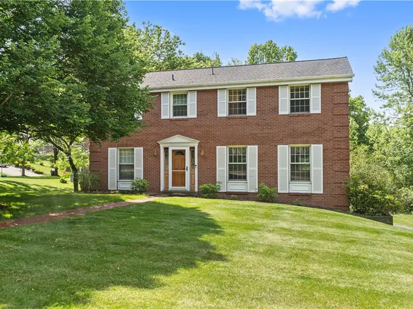 9431 Doral Dr, Pittsburgh, PA 15237