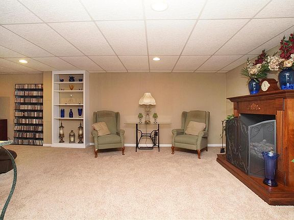 5th image of 3849 Rainor Ct