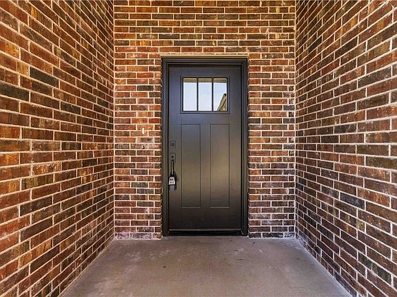 4th image of 91 W Watson Ln