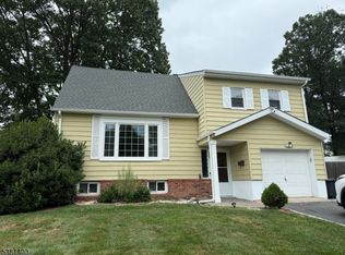 11 Saville Row, Fanwood, NJ 07023