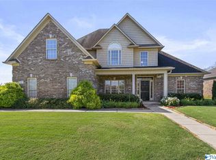 1 Youpon Dr, Huntsville, AL 35824