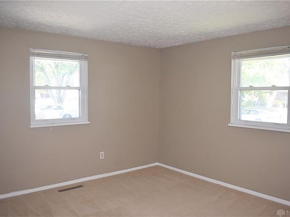 4th image of 6114 Buckman Dr
