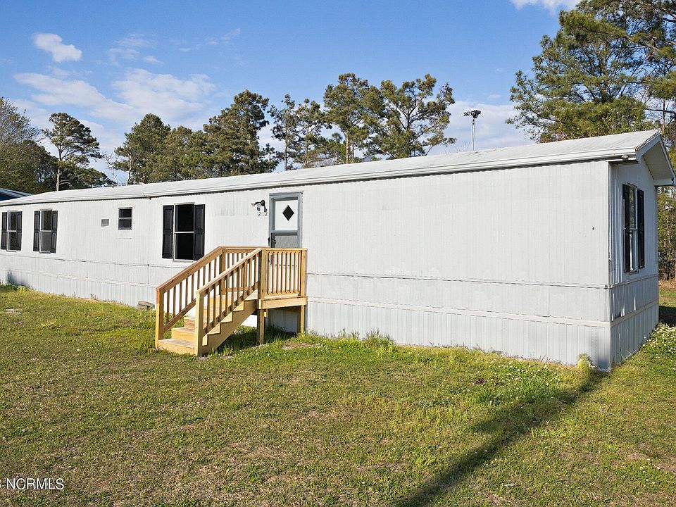 1st image of 212 E Southwinds Drive