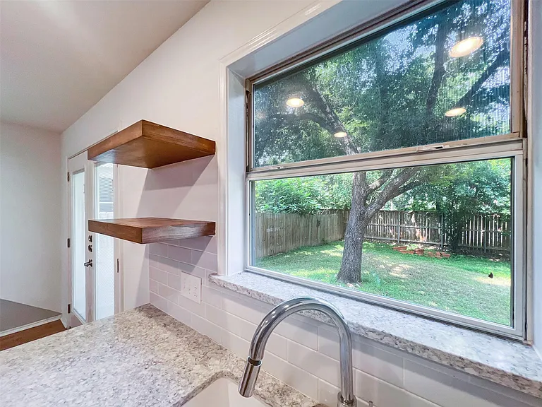 7521 Peabody Dr — Photo 11