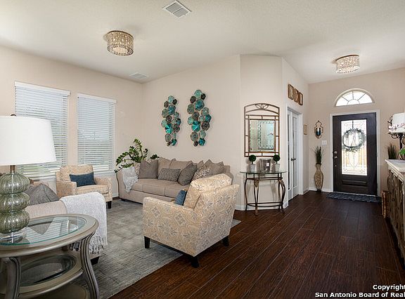 4th image of 1704 COTTONWOOD WAY