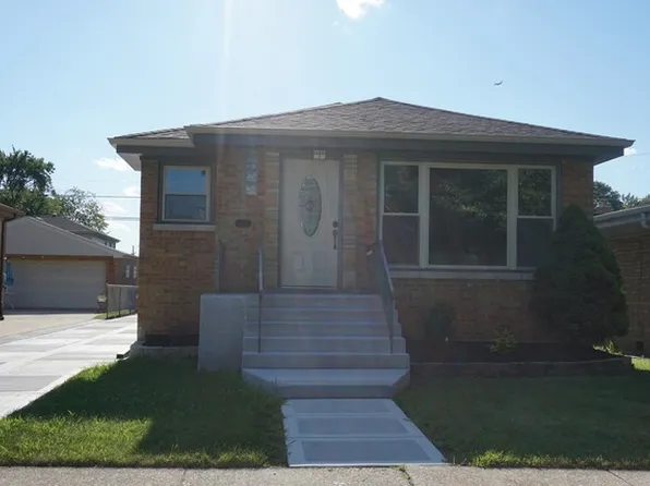 5850 S Natoma Ave, Chicago, IL 60638