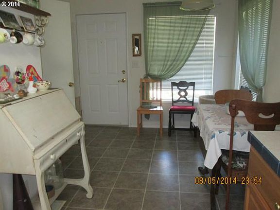 4th image of 106 Aria Way